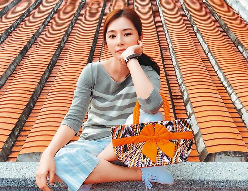 晒2年前就撞衣鱿鱼游戏‧陈怡蓉被调侃“拿几亿”	