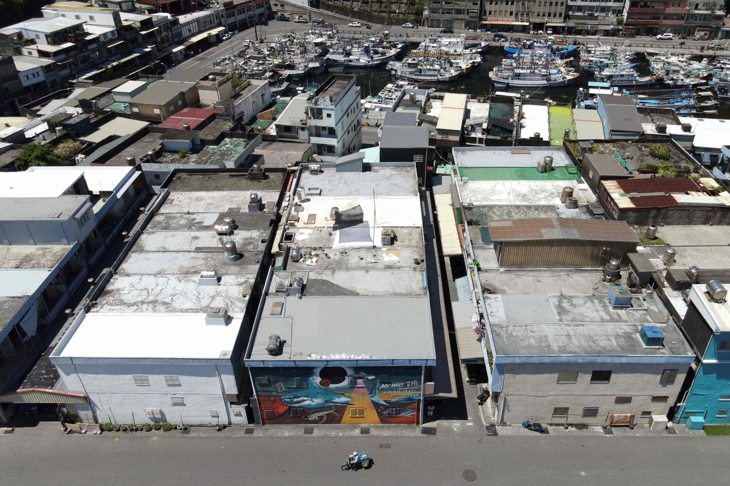 暴风圈12日笼罩 台发布陆台警报