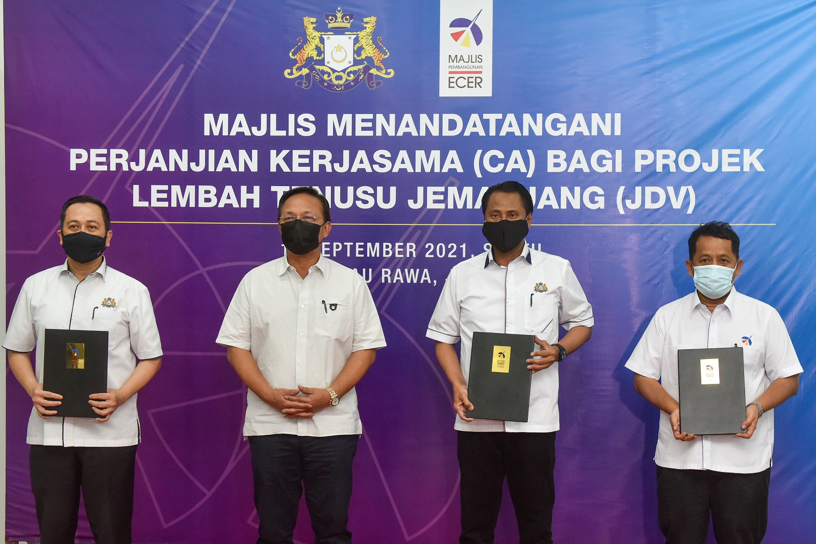 *未签发*全国:柔政府与东海岸经济特区发展理事会签署合作意向书,共同发展丰盛港三板头牛乳业计划