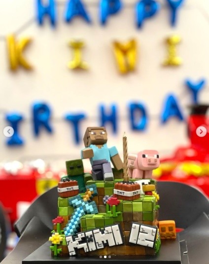 林志颖贺Kimi 12岁生日 父子并肩合照像兄弟