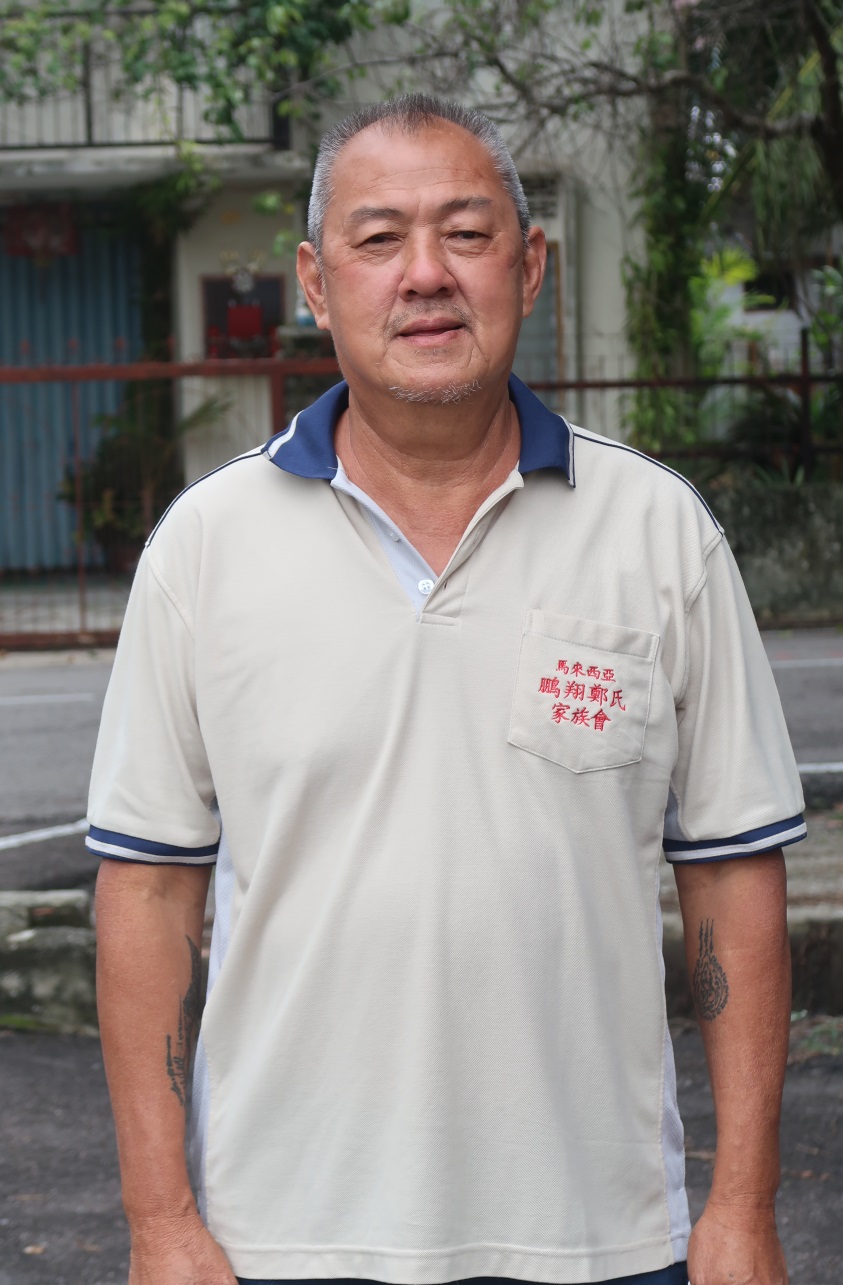 柔︰民生特工队︰两树枝桠威胁群众,居民要求速修剪