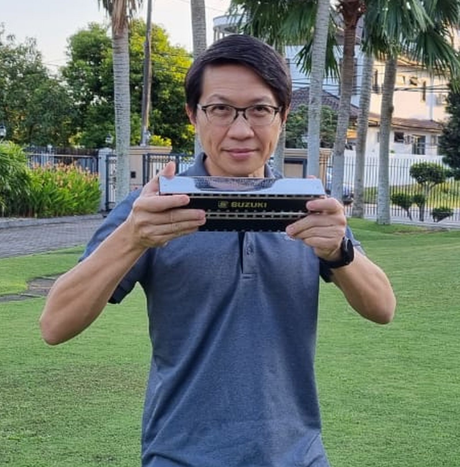 阿公阿嬷跟上时代，网课唱奏出动人音符