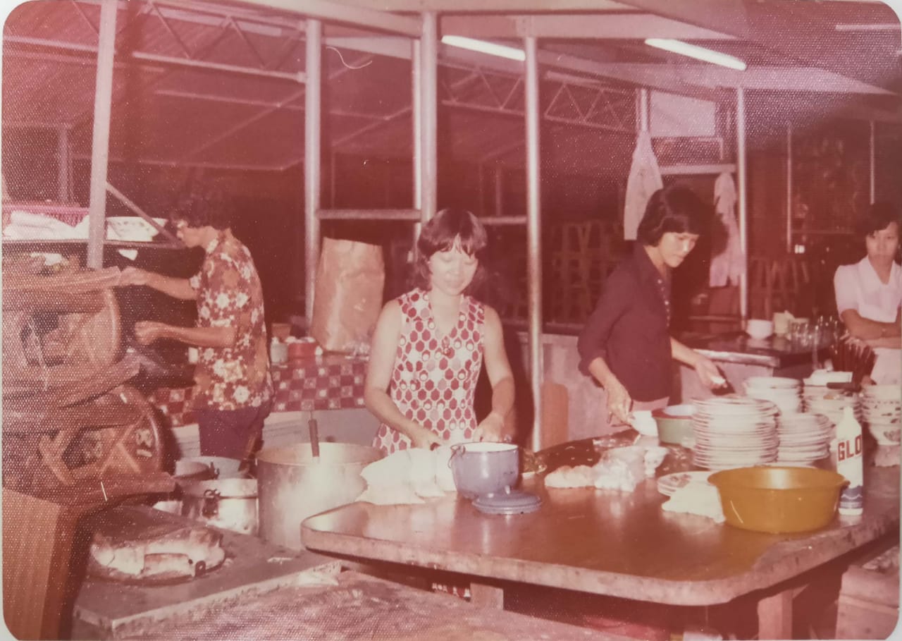 【这些人那些事】淡杯小贩中心茶餐室美食，勾起一代人的味蕾记忆