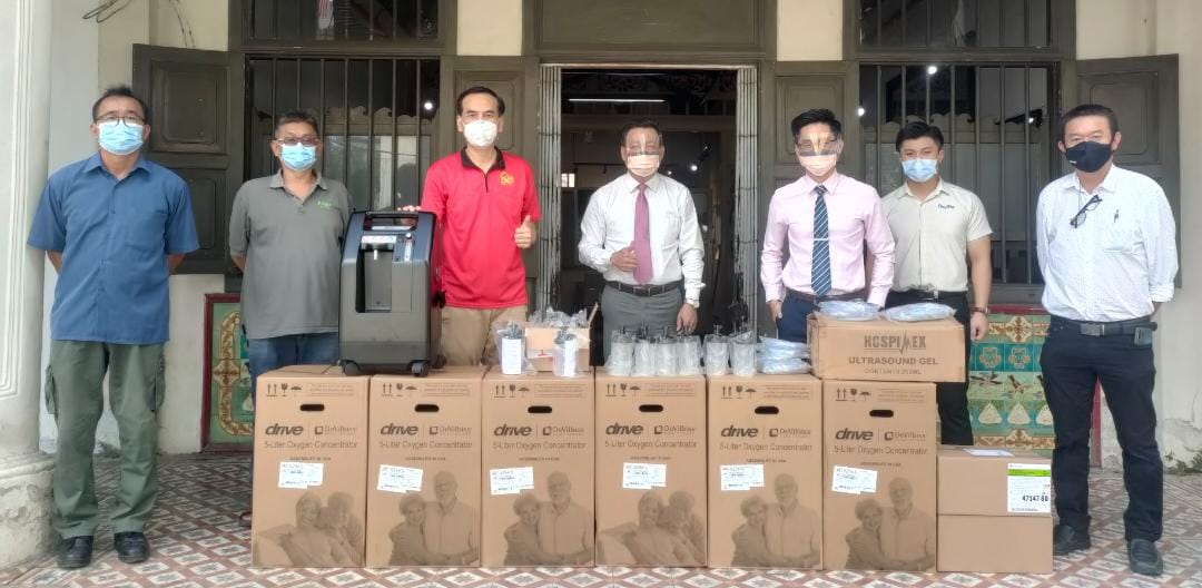 明吉摩州议员办公室接收6台制氧机