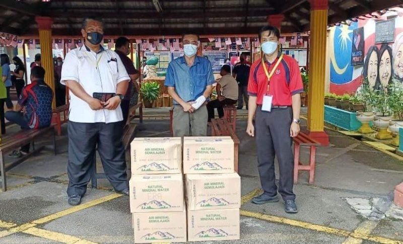 柔:版二显刊:峇3登门接种中心15日关闭,庄志伟吁未接种者把握最后机会