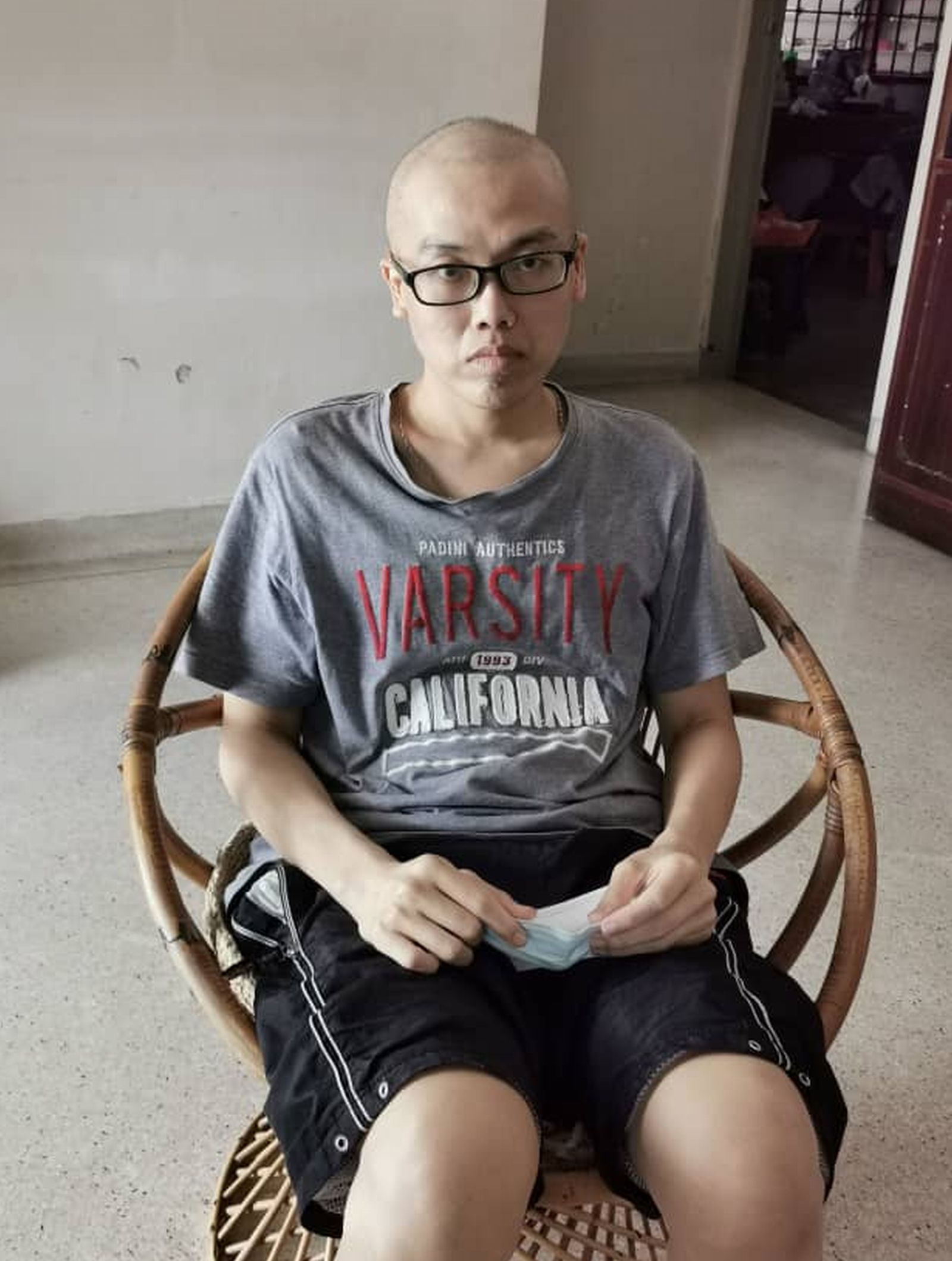 柔:第四版头条:星洲基金求助个案:捐血被诊出患急性骨髓白血病,麻坡青年亟筹25万救命