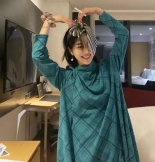 珉娥被抓包室内吸烟.急删文否认遭狠打脸