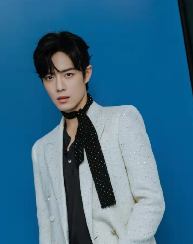 男星斥流量艺人拿手机念台词．肖战无辜躺枪