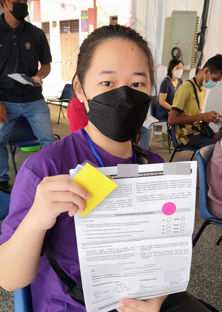 社区动态/兵如港流动疫苗接种中心开跑 增加人手应对接种过程顺利