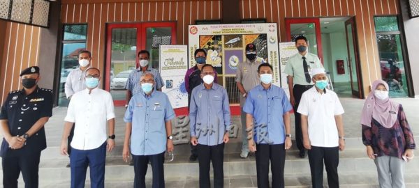 社区动态/县长:曼绒接种首剂人口88% 全力冲刺以减病例