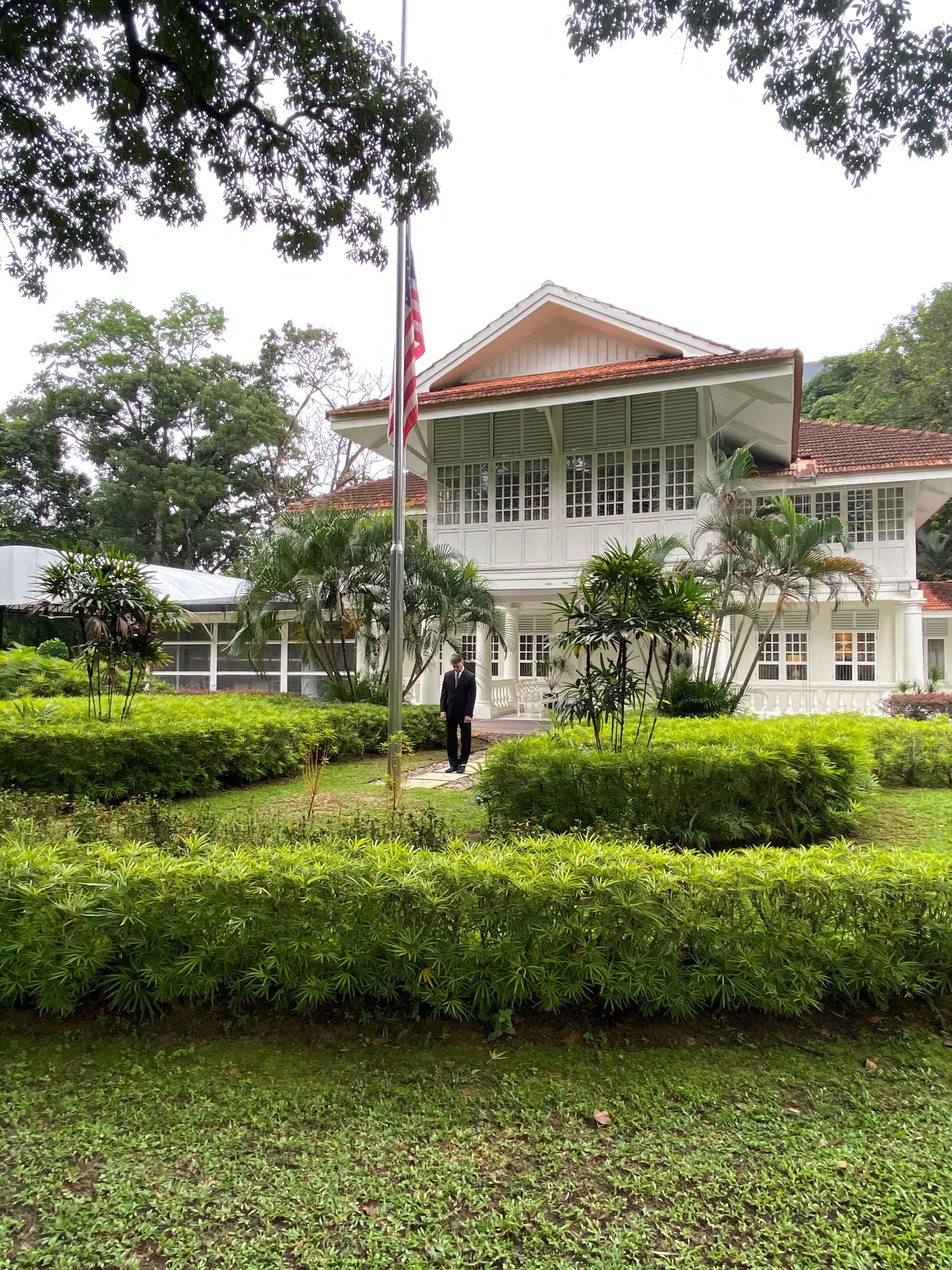 美国大使为911默哀