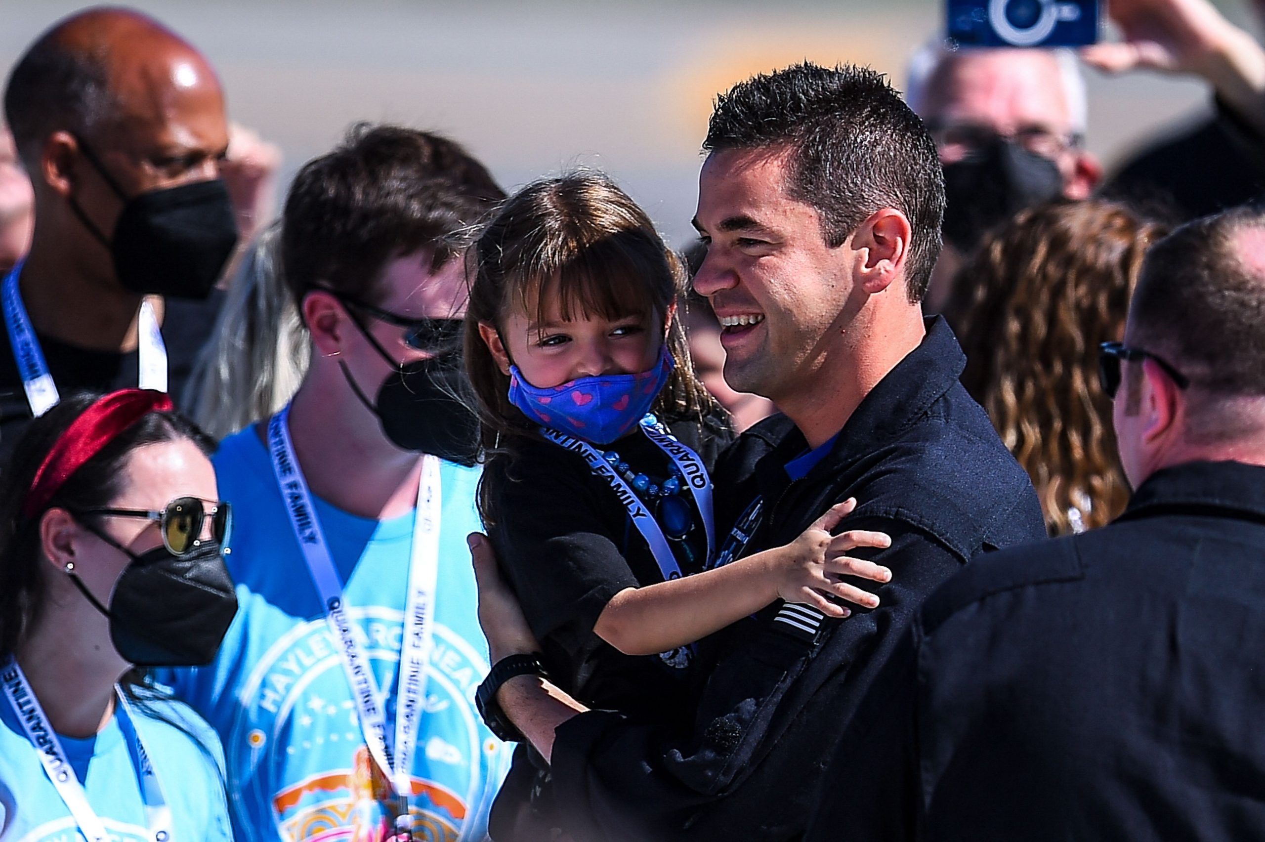 美国富翁太空游回来发现全家染疫