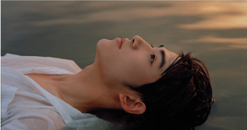 蔡正杰揭遭压榨4年‧想解约被公司索赔323万