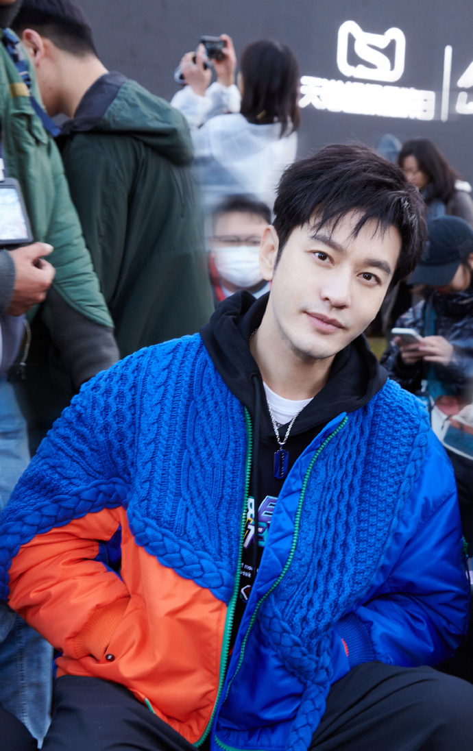 西藏同框丁真.黄晓明缺氧喊晕