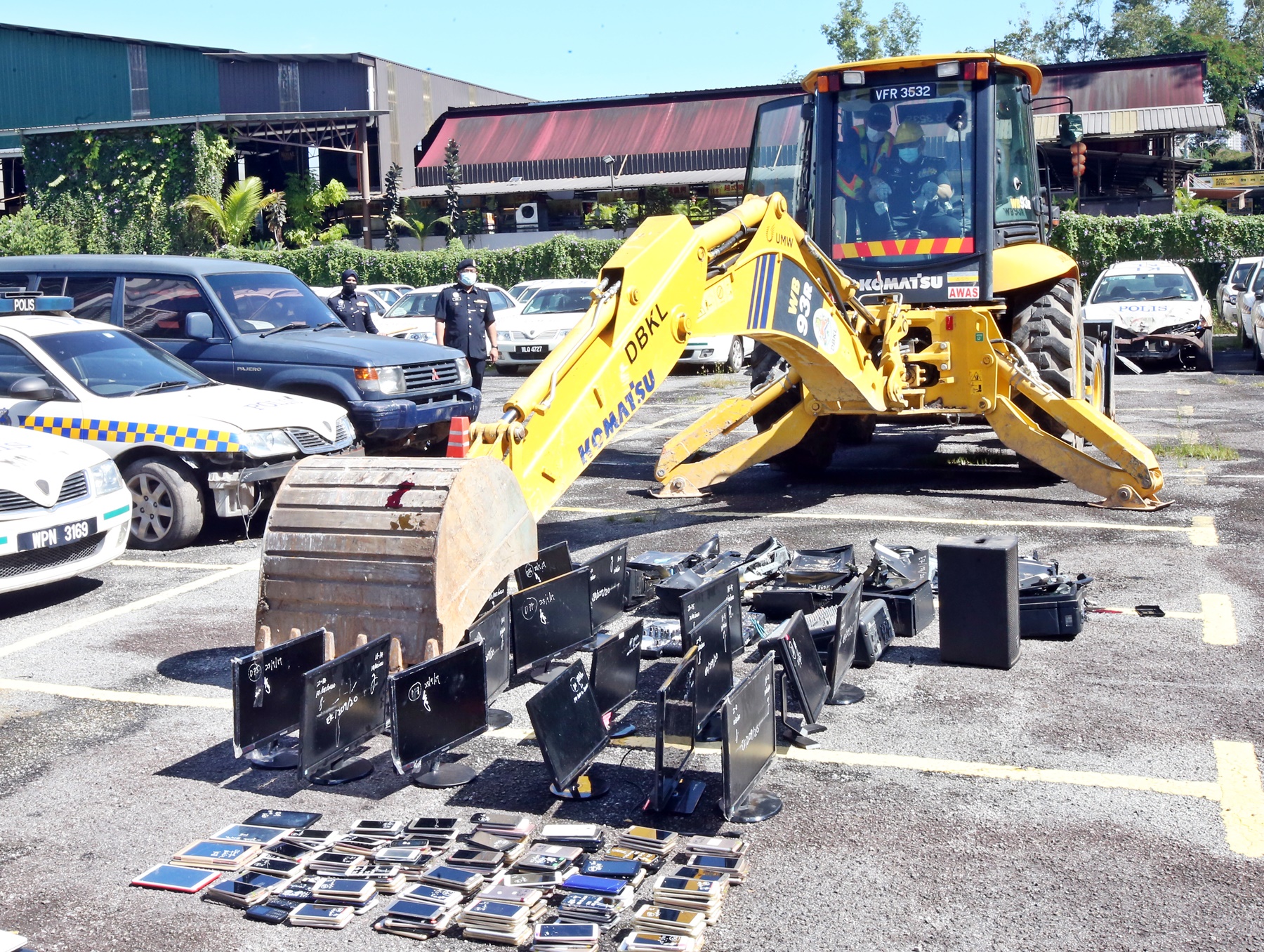 警方销毁2236件结案证物