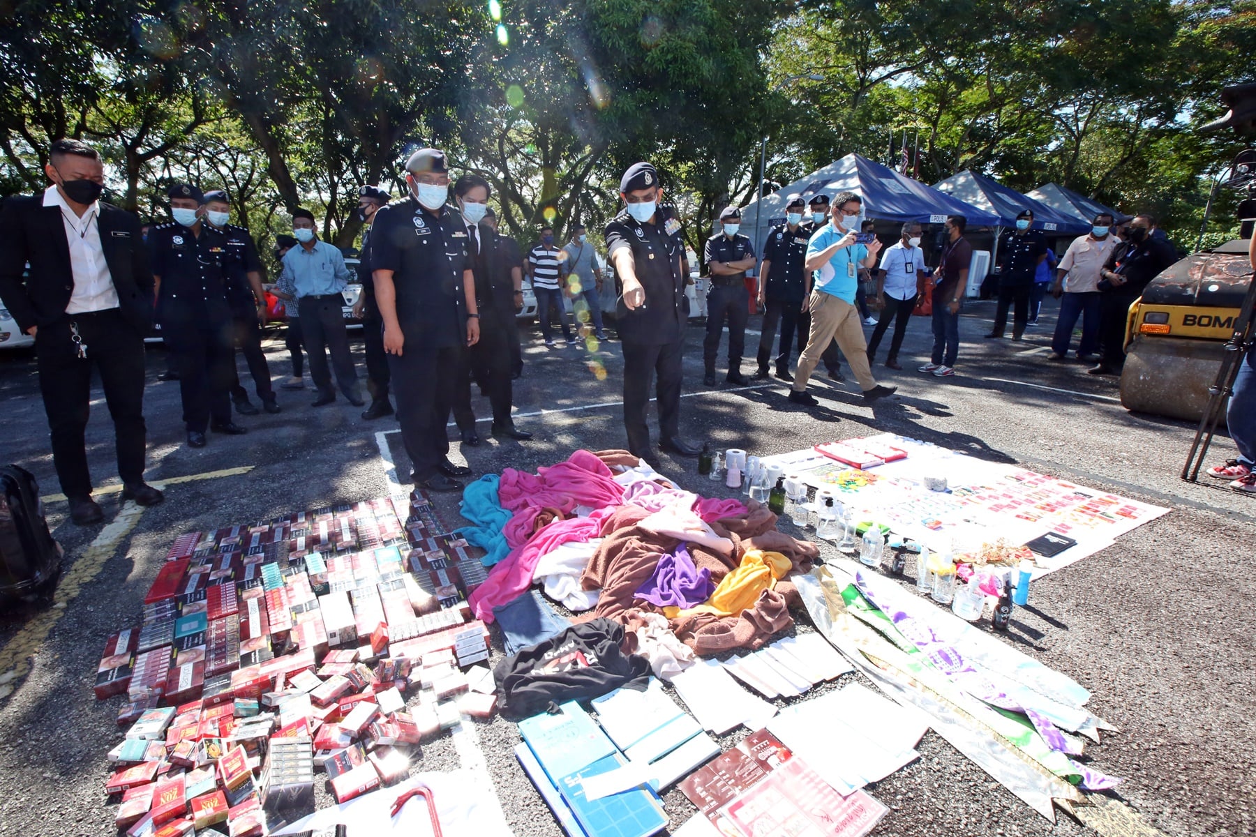 警方销毁2236件结案证物