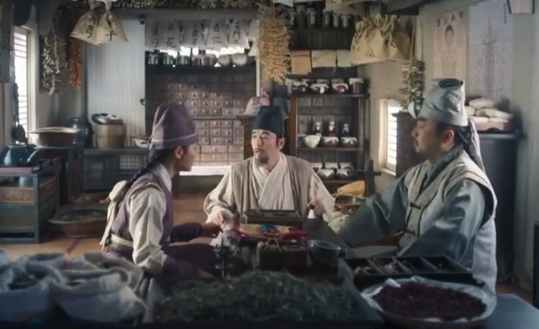 讲中文卖假药.金裕贞新剧涉丑化中国人