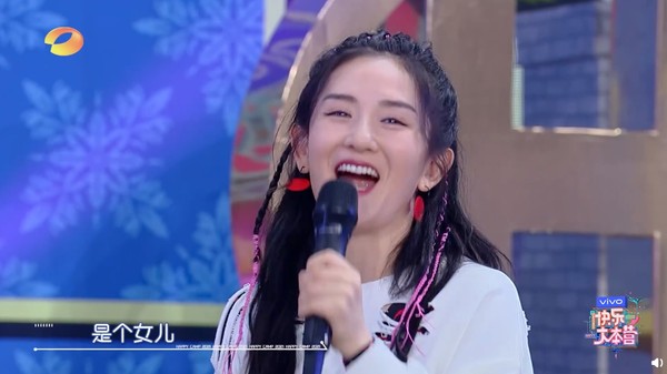 谢娜曝二胎是女儿.小名叫小咘芽