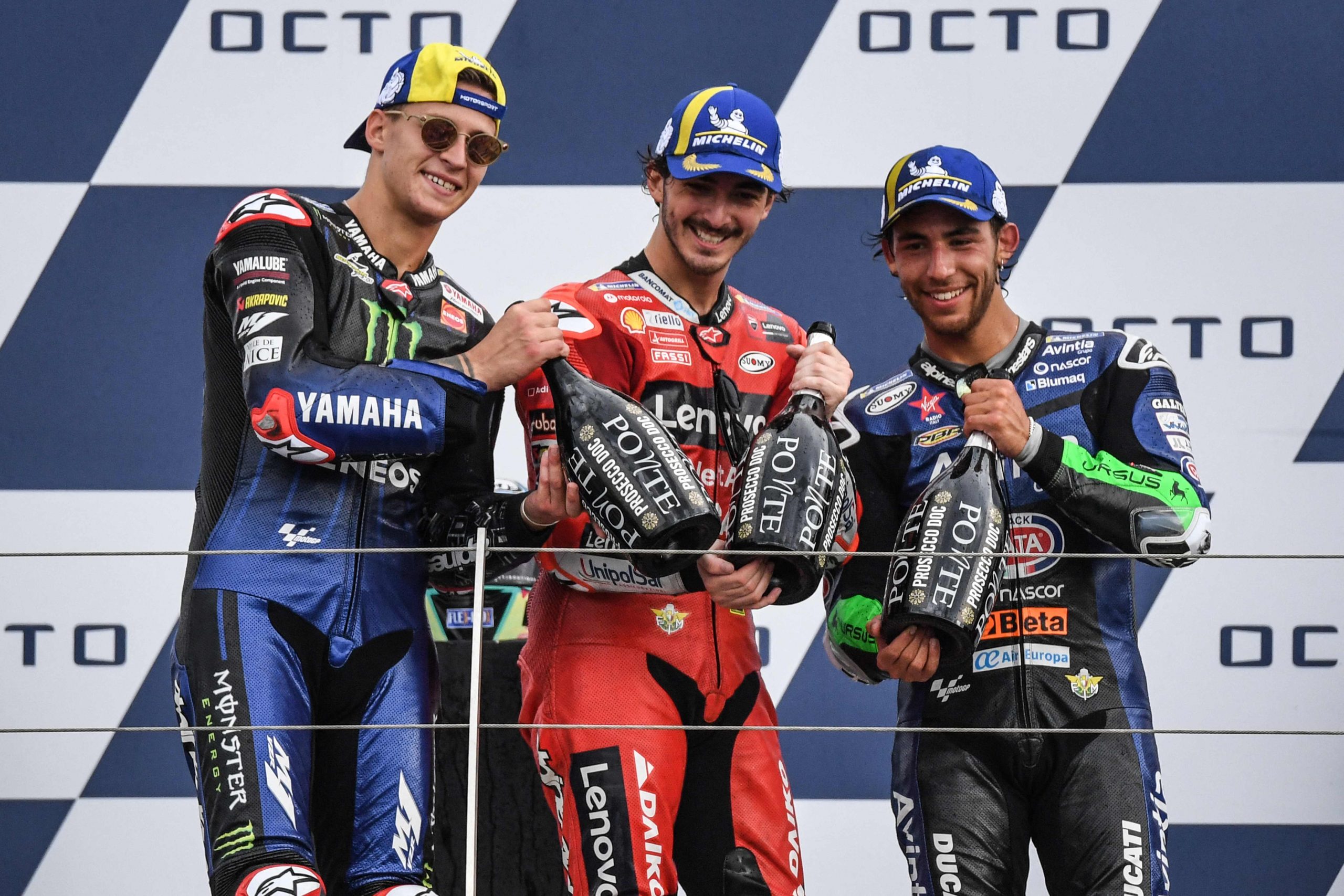 连续2站摘杆夺冠  巴尼亚亚让世冠存悬念