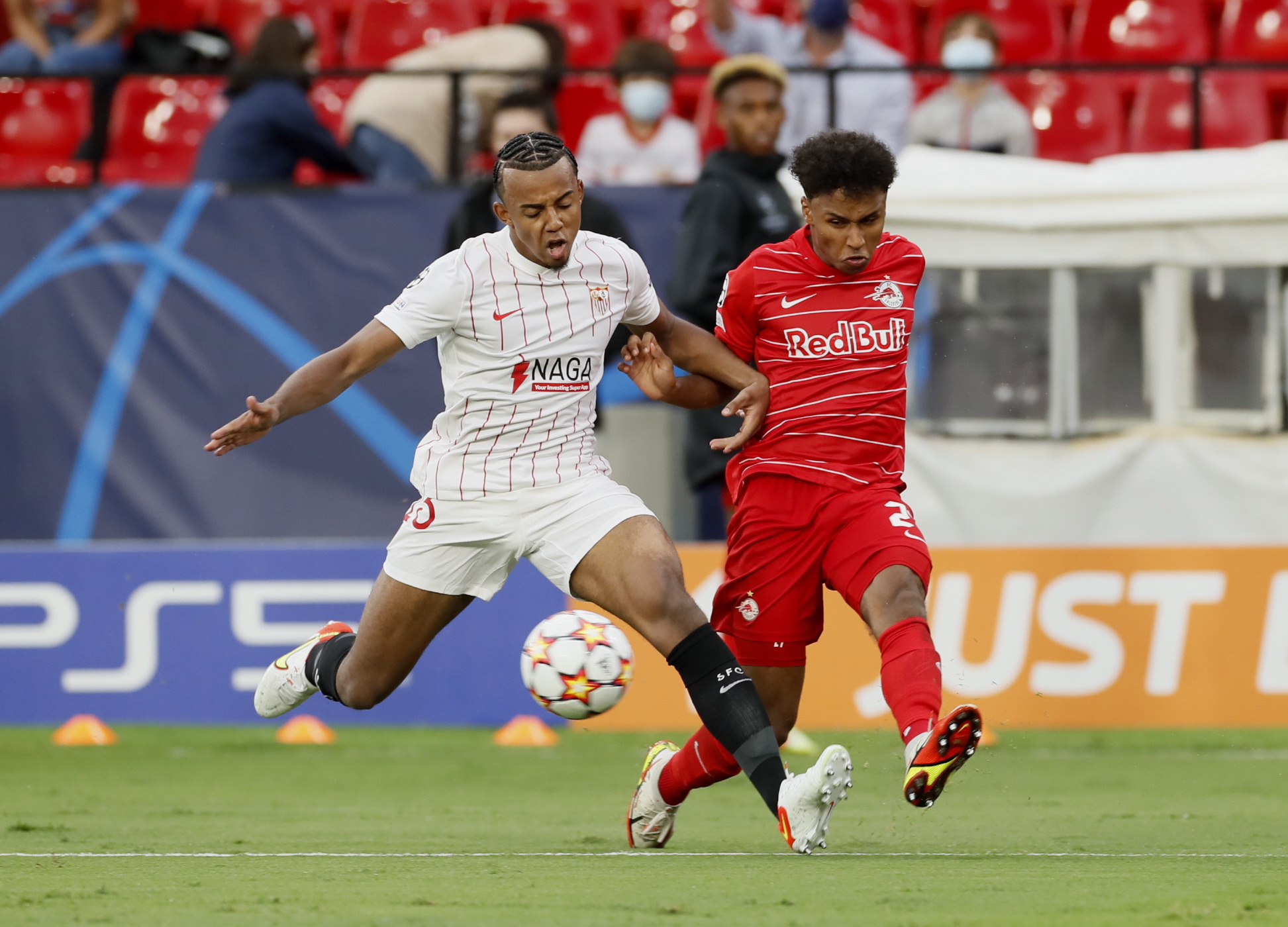 里尔多打1人擒不了狼 10人塞维利亚偷得1分