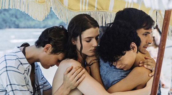 陈头头/《Old》一生一瞬过山车