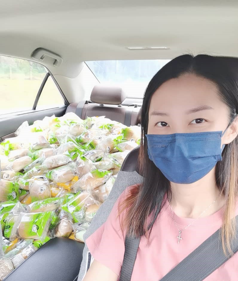 霹：15日见报／封底主文／【疫流而上】/餐饮业受影响 加入代购运输业积极向上