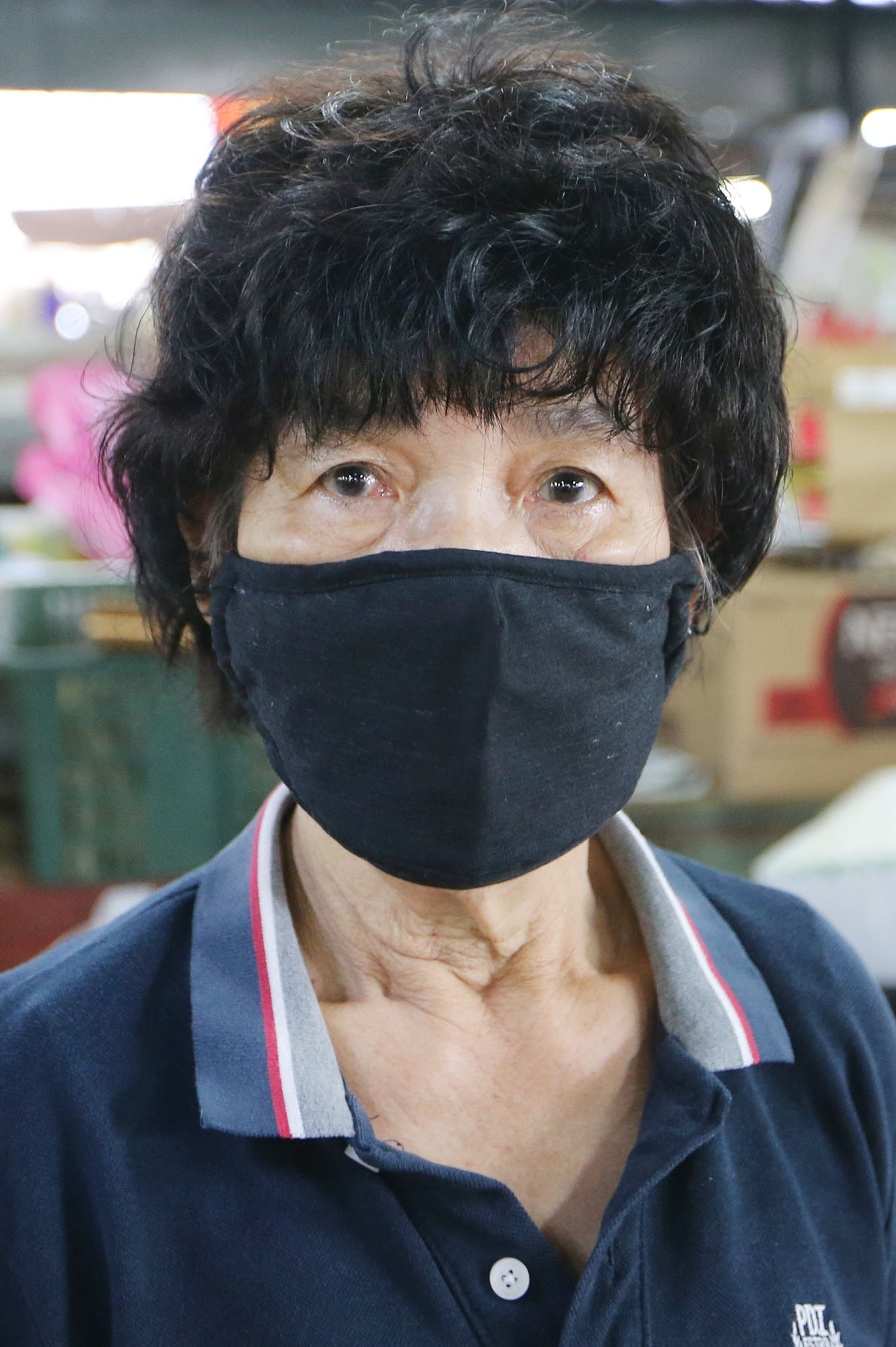 霹：封面主文／迎接中秋节最后冲刺  巴刹月饼销量亮眼