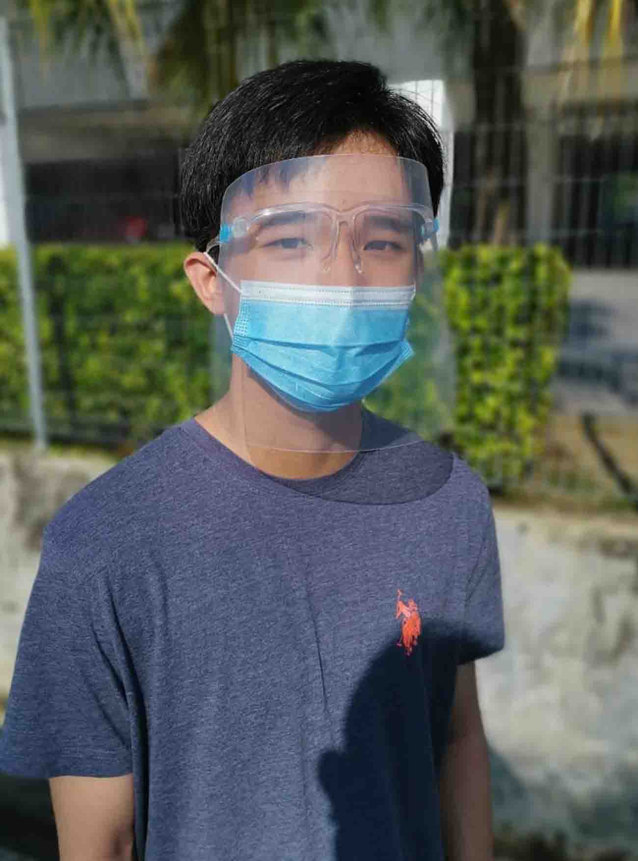 霹:版二内/接种中心加针满足人潮