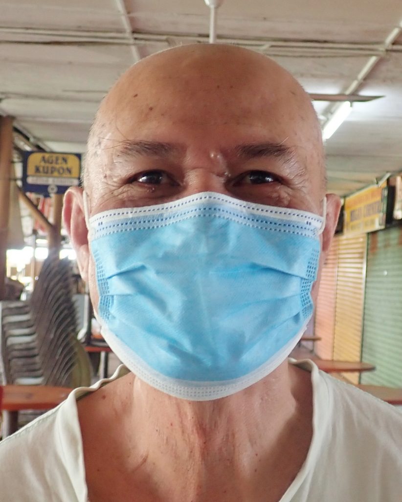 霹:第三版头/拉律峇登综合公市小贩中心18日开放堂食