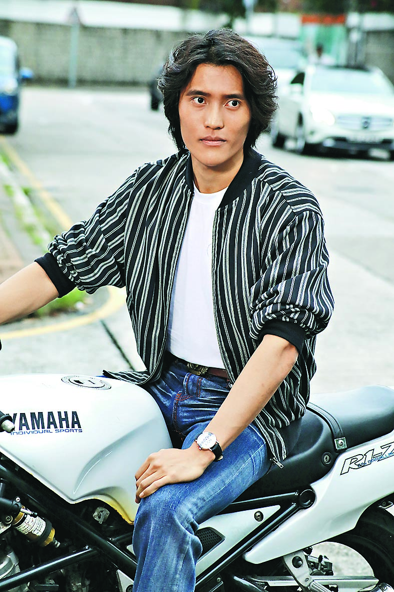 面对负评.马德钟4字赠儿马在骧