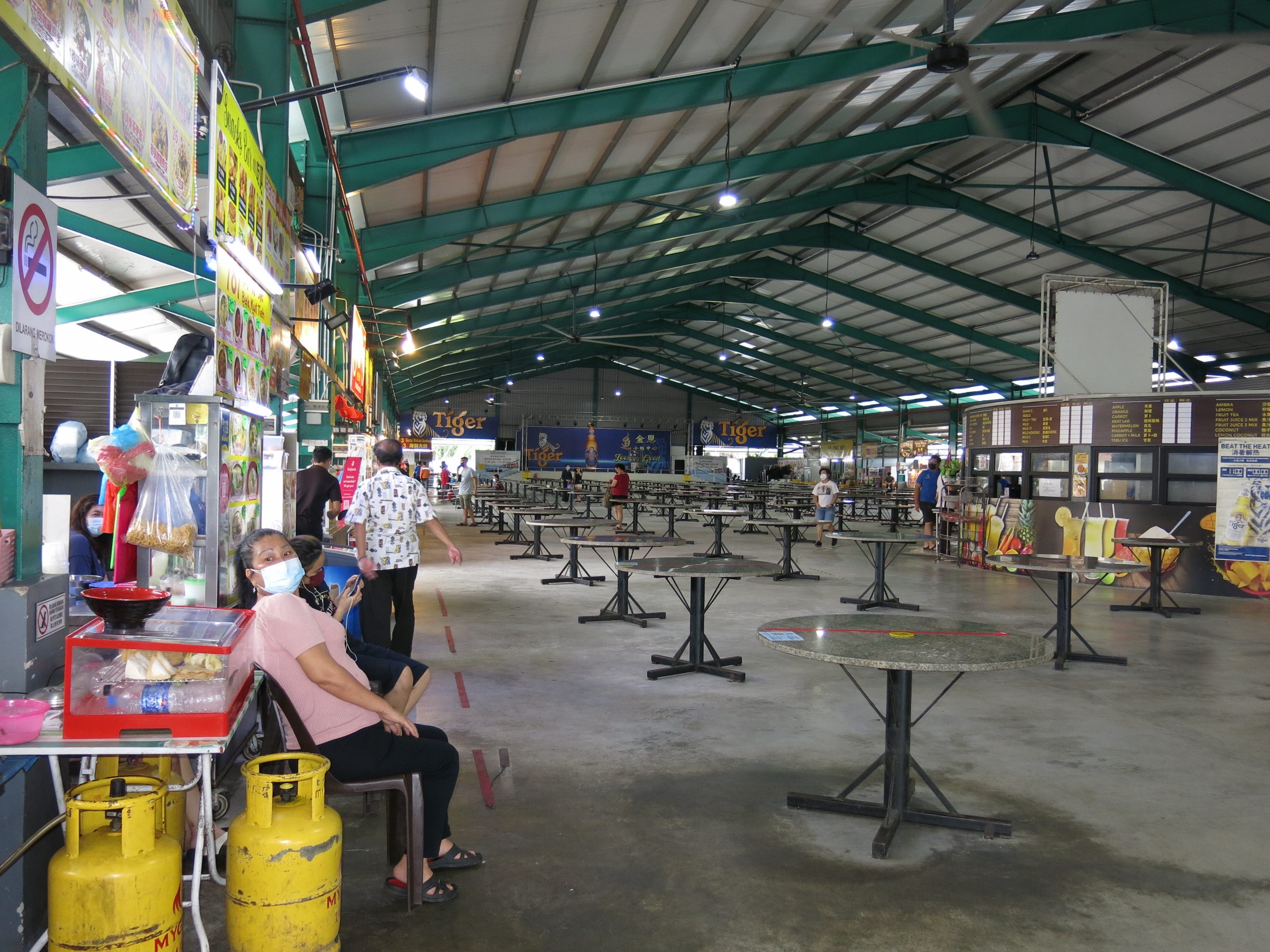 饮食业者对开放堂食仍忐忑