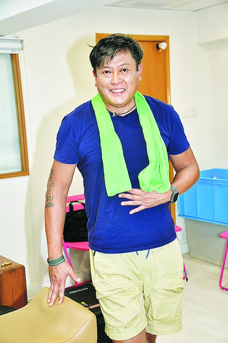 魏骏杰爆曾想轻生.滕丽名:开心面对逆境