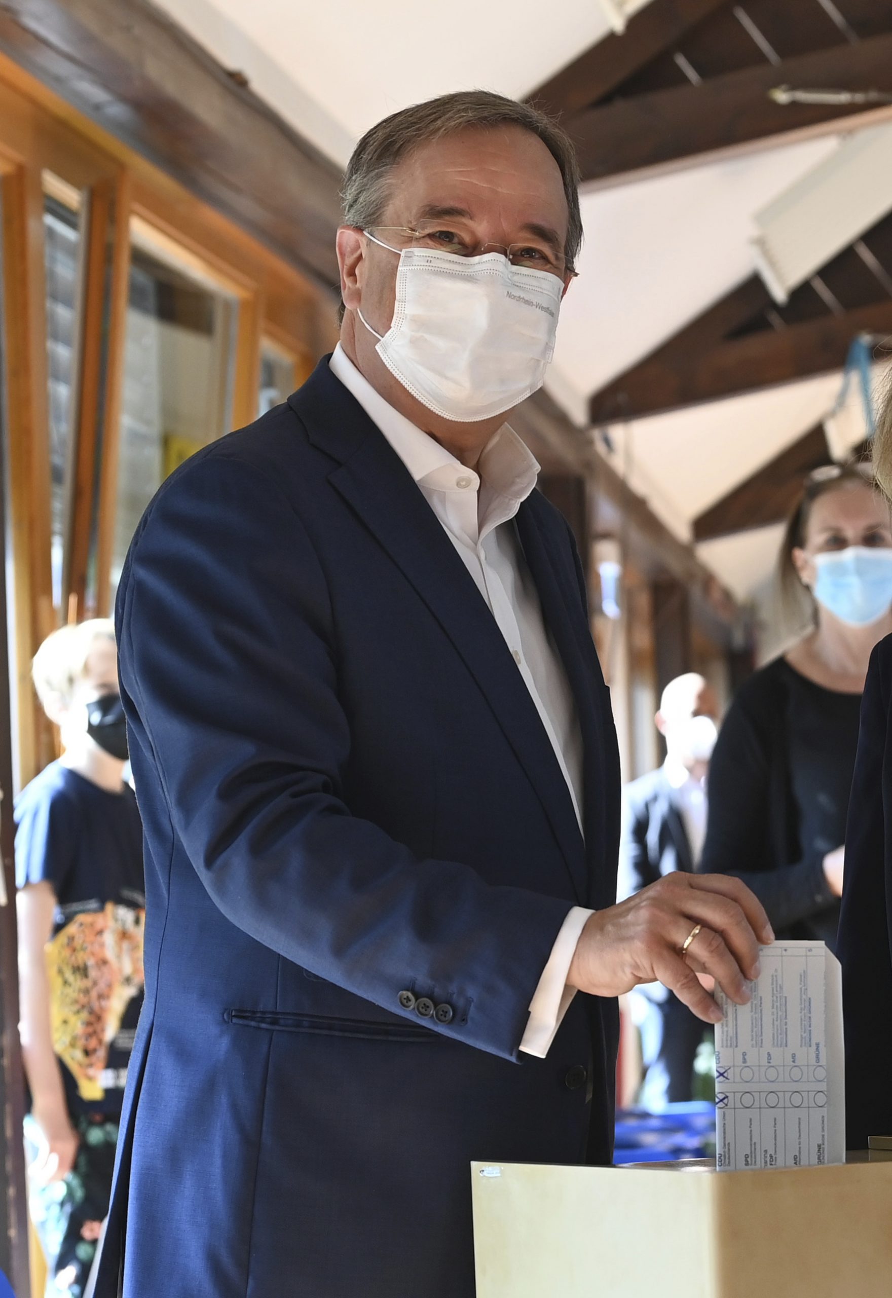 默克尔接班人投票出包 拉舍特泄露投票选择