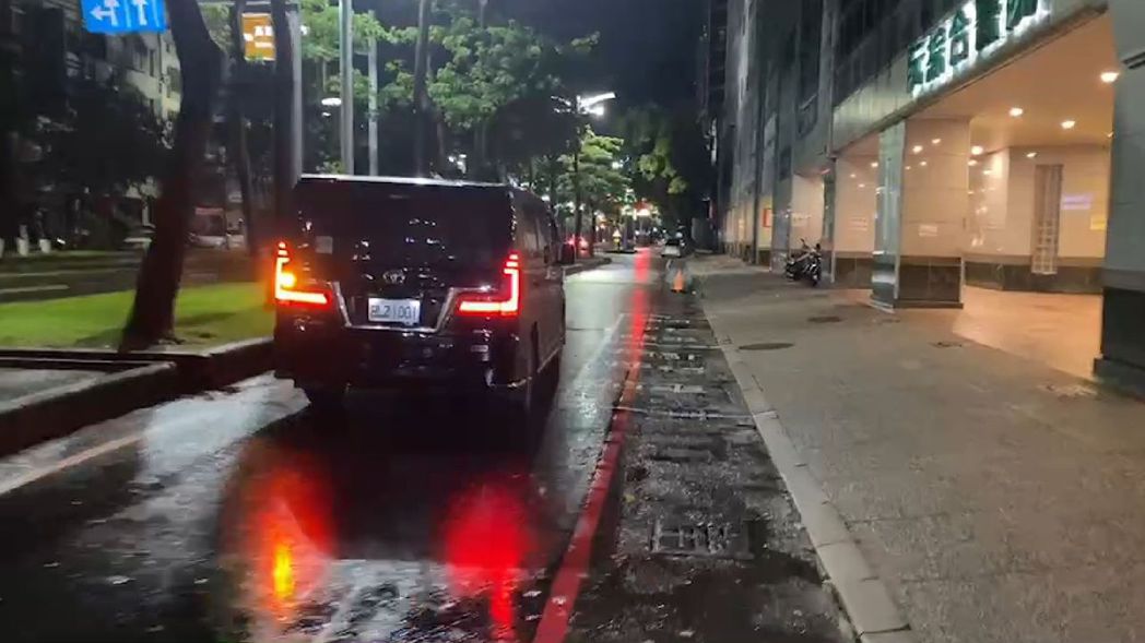 龙劭华猝死高雄今验遗体‧死因疑为疑心肌梗塞