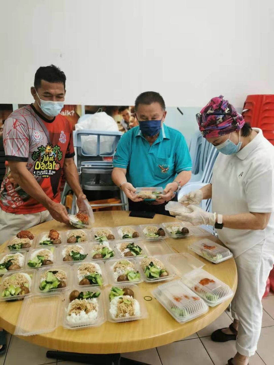 (全国版)交怡餐饮业:旅游泡泡短期难救餐饮业。