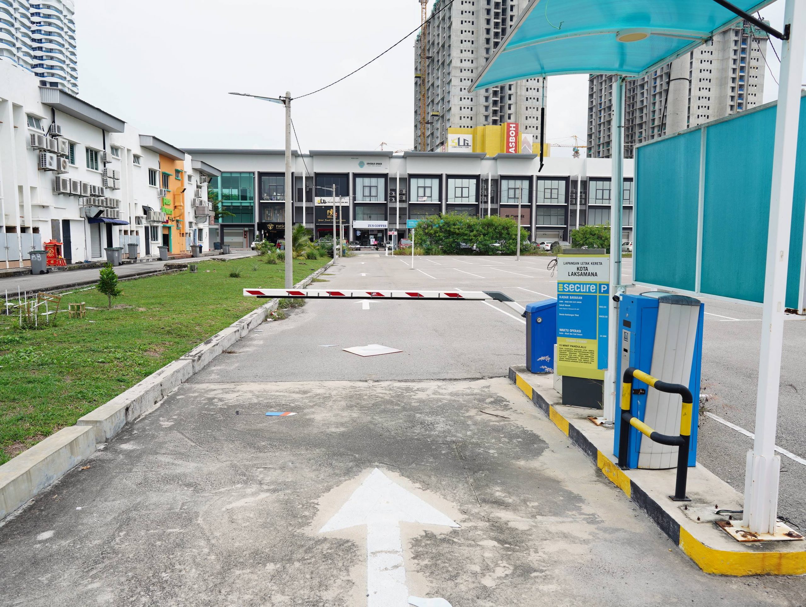（古城第三版主文）哥打拉沙马那再也2路部分道路封路，民众受促使用替代道路