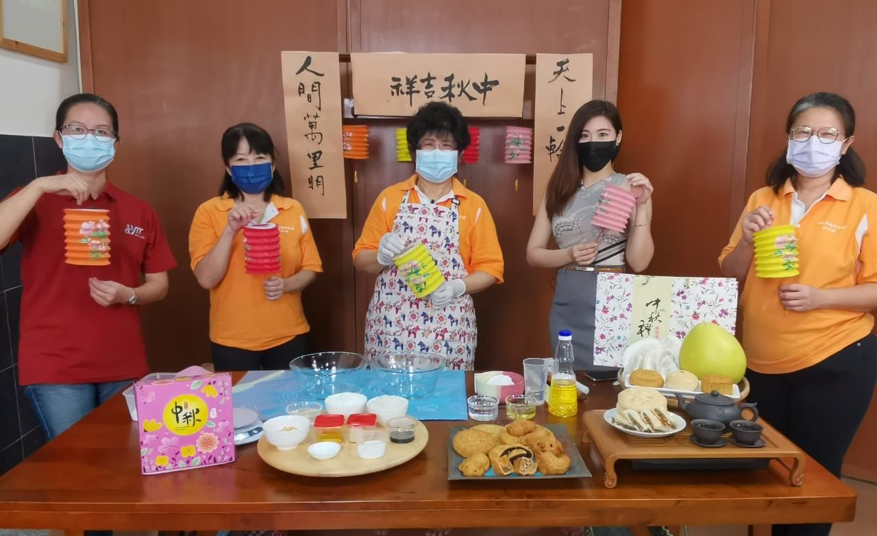 （古城第二版主文）马六甲潮州会馆妇女组网上传统月饼制作