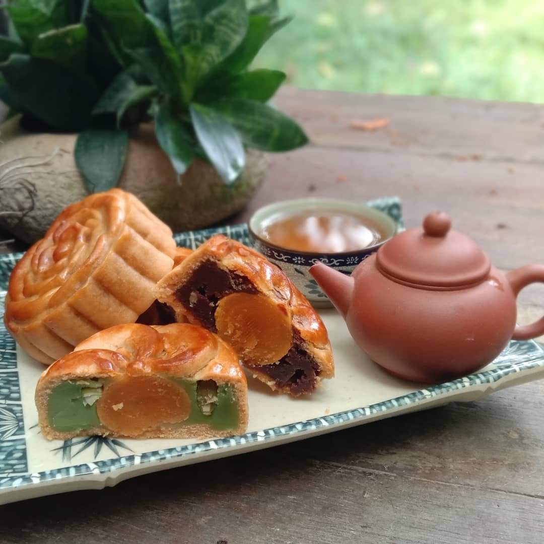 （大北马）吴子达卖的不只是月饼，而是人情味十足的向非华裔宣扬中华文化传统食物