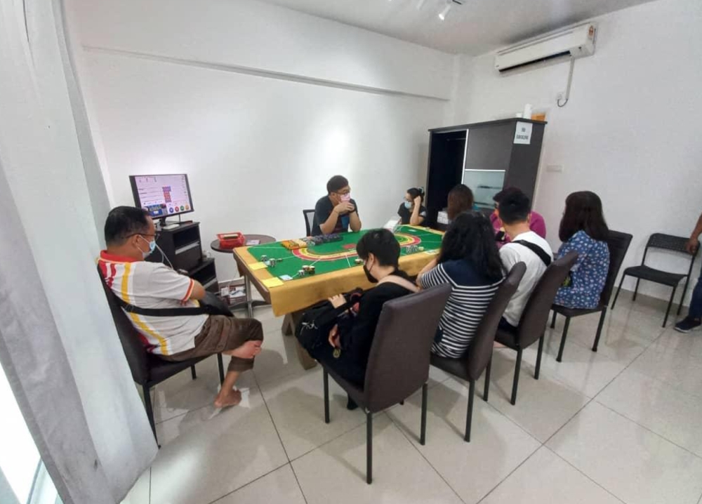 （大北马）在高级公寓单位开设迷你赌场遭警方瓦解