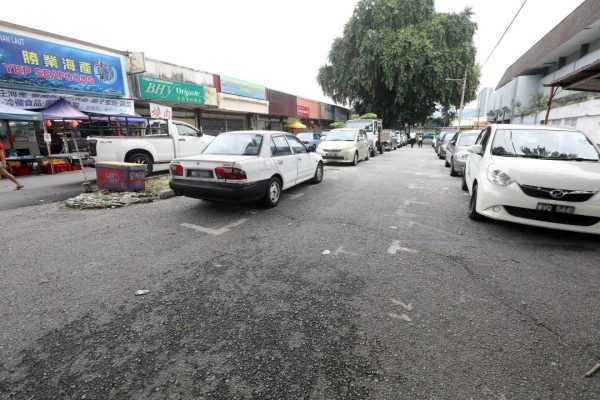 (大都会)/ME04头/走访甲洞卫星市巴刹/5图