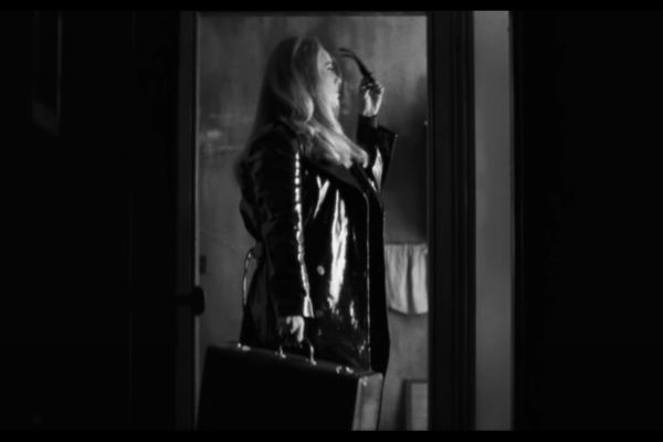 1天点击破4千万  艾黛儿新歌藏洋葱粉丝被打动想离婚