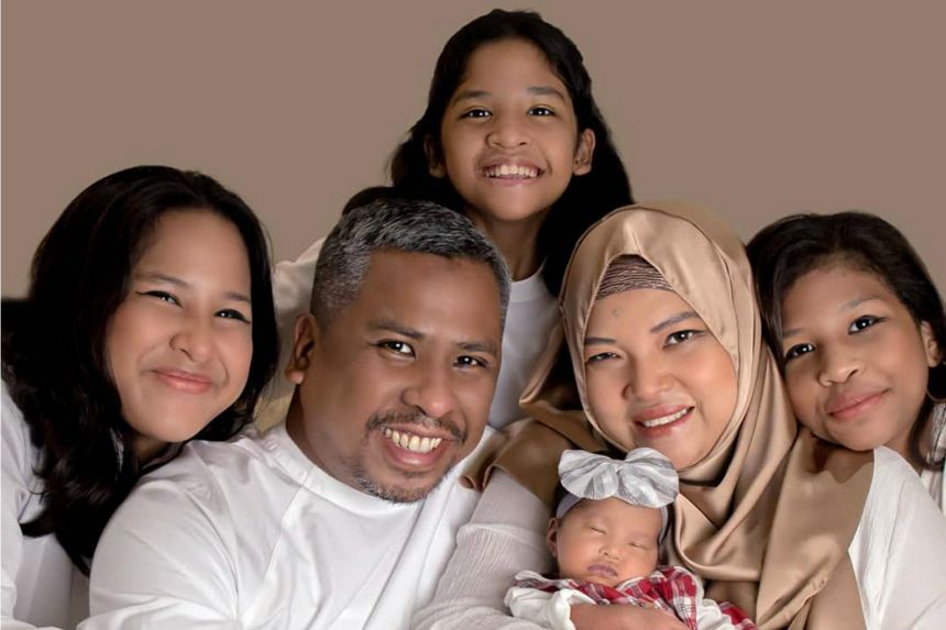 2月大女婴确诊冠病 如“鱼尾狮”呕吐吓坏母亲