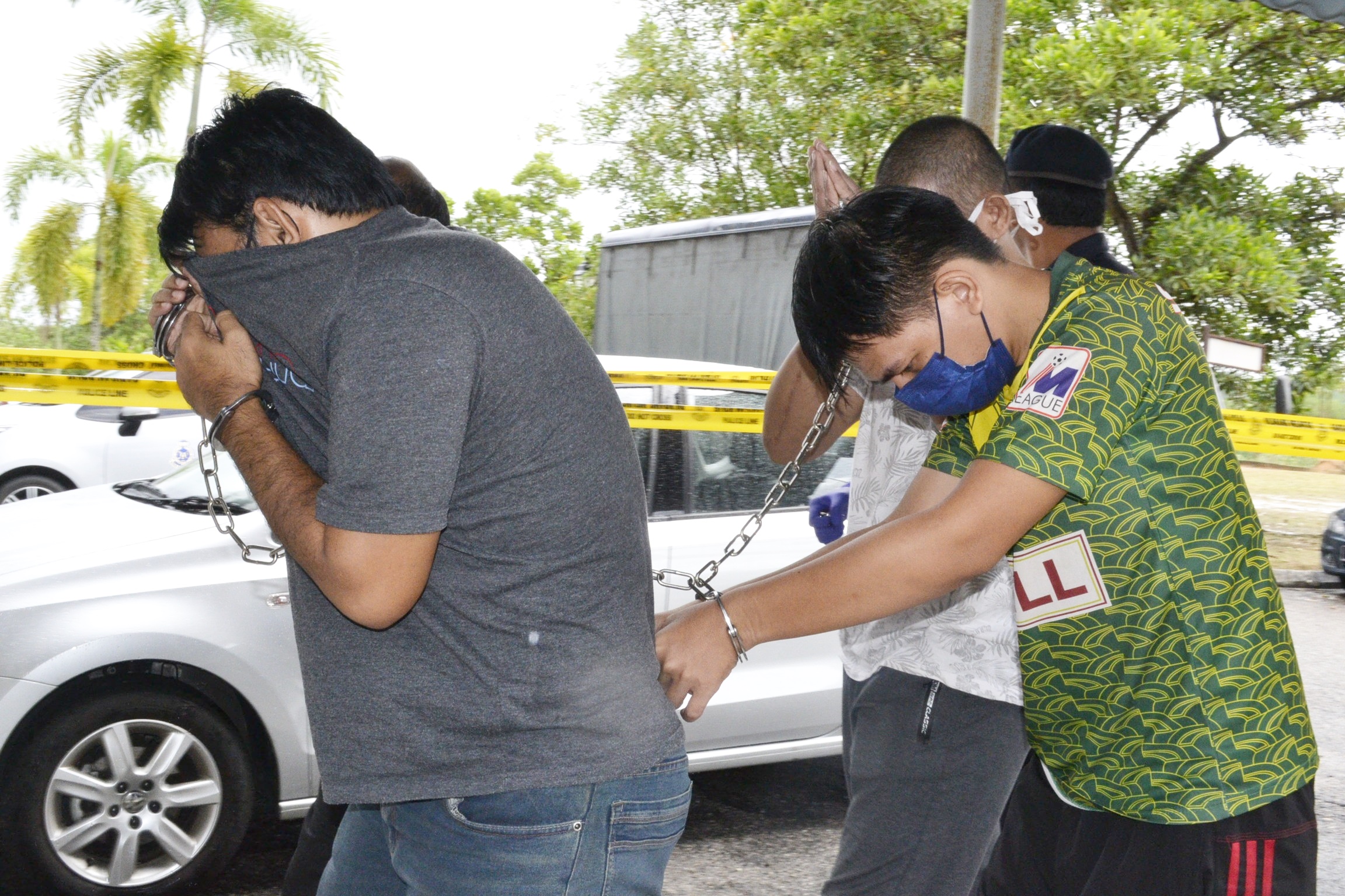 2男控贩毒面对死罪 报告未出炉12月8过堂