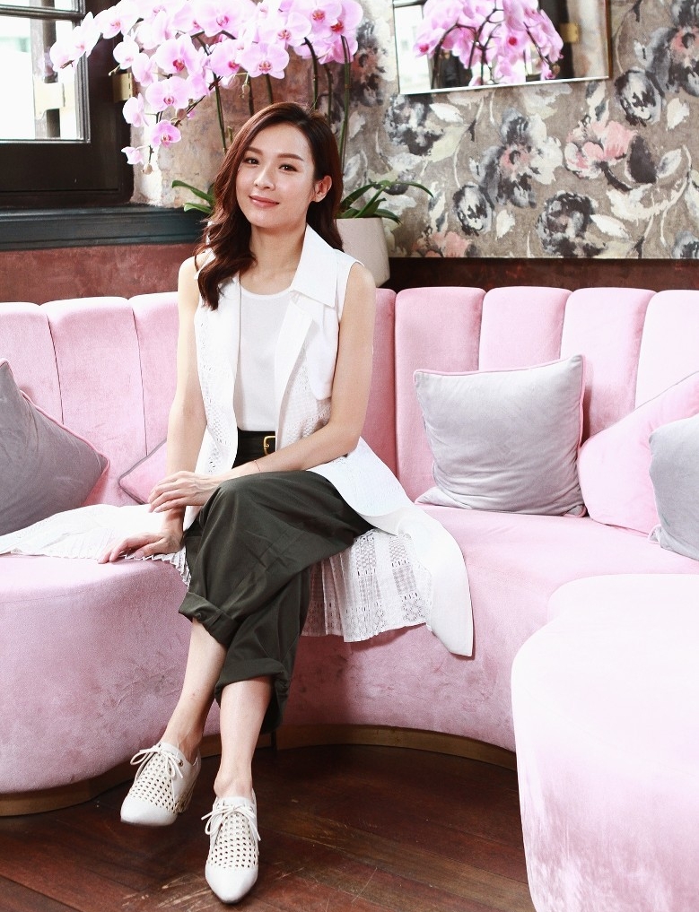 38岁李佳芯升级人母 演21岁黄奕斌妈