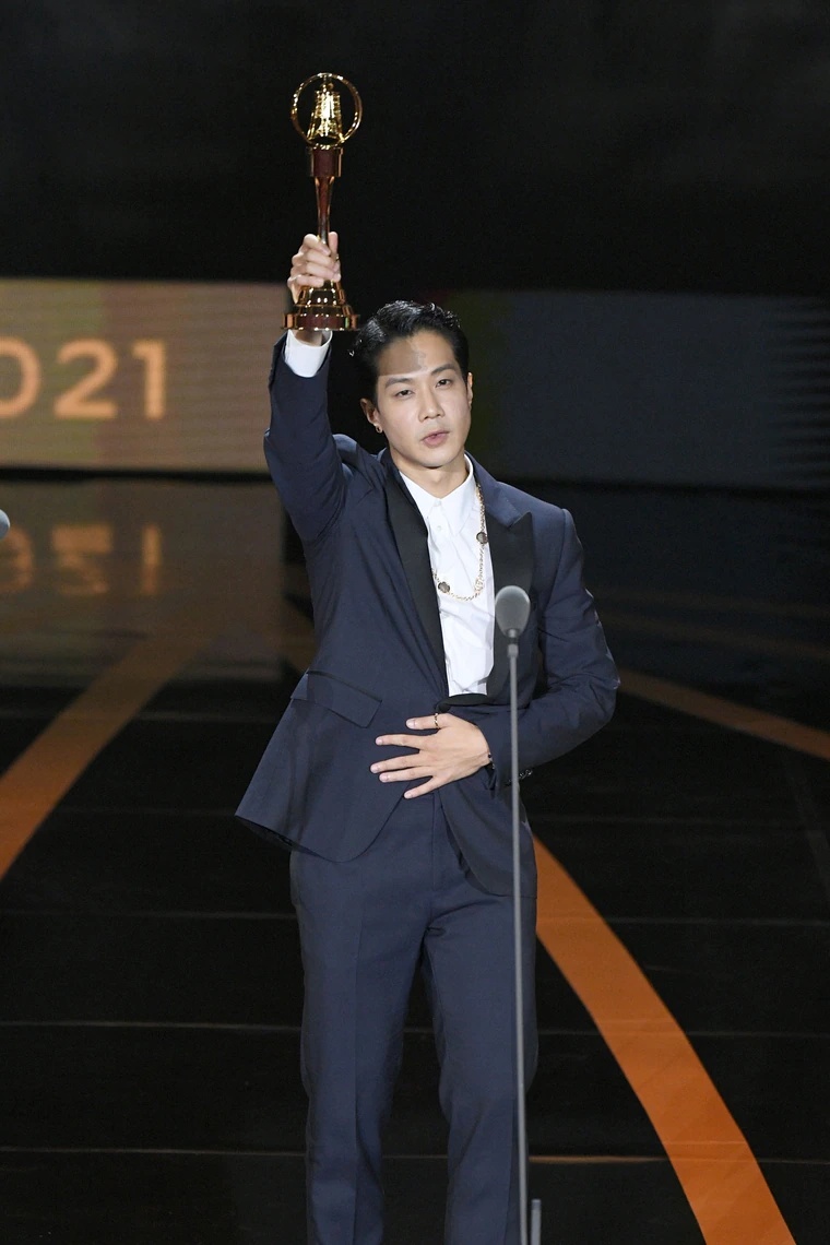 56金钟｜2度封帝开心睡不着  李铭顺奖金捐助抗疫