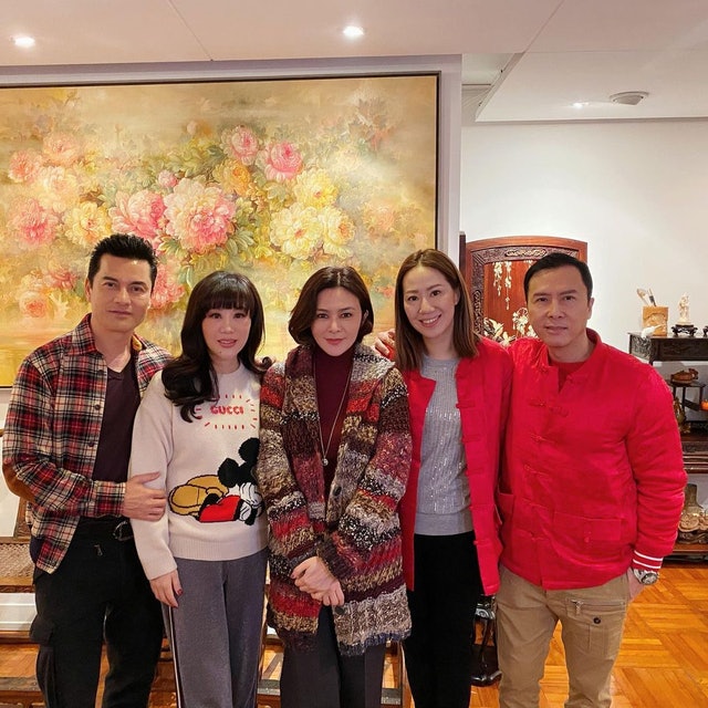 64岁吕良伟身价破6亿 浮夸中式豪宅内装曝光