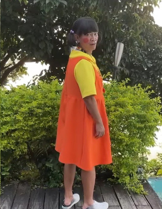 COS《鱿鱼游戏》巨娃‧吴宗宪“惊悚”回头网吓醒