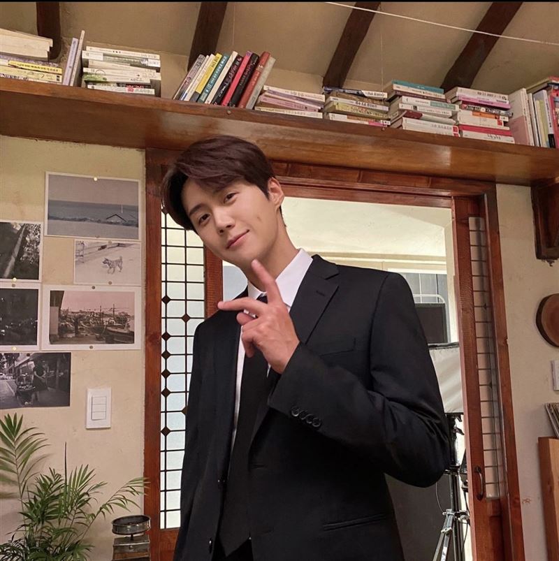 ​ 金宣虎熟人曝疑经纪公司幕后搞鬼·预告25日揭露真相