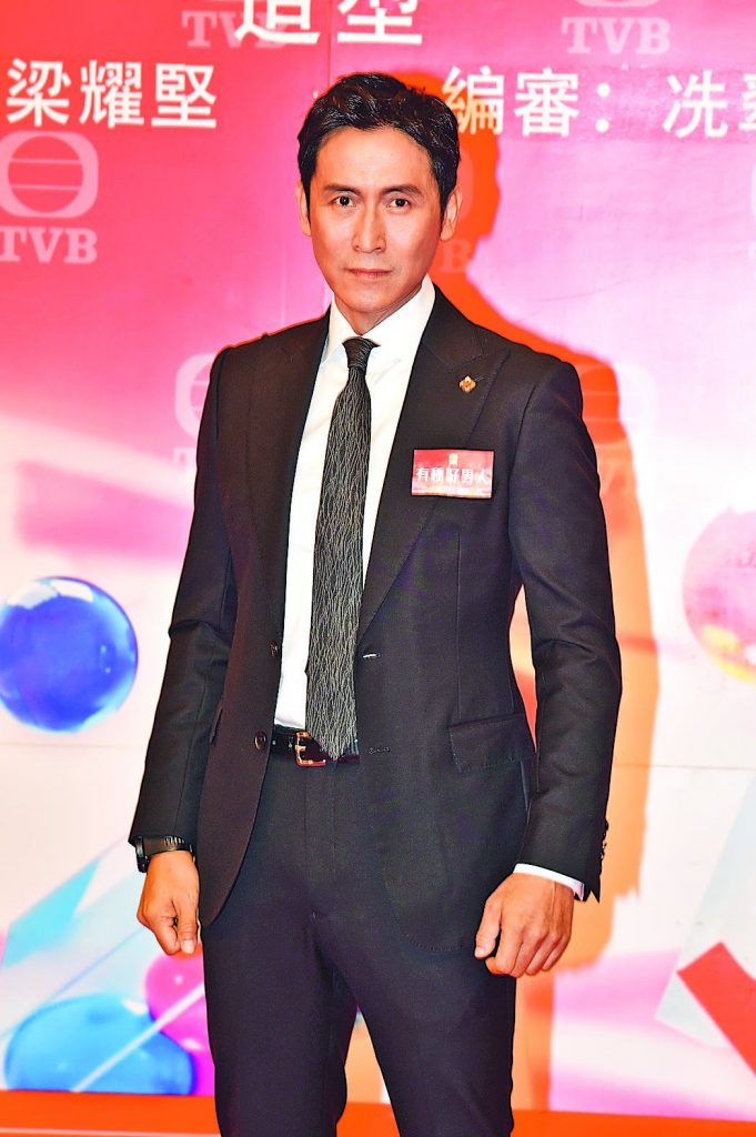 演23岁吴伟豪妈 李佳芯怕没说服力