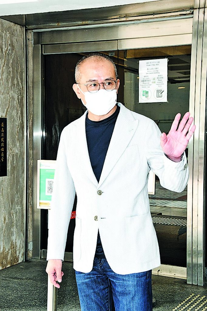 ​被要求剥光牙齿植牙  江若琳作供泪崩需休庭